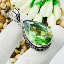 Faceted Peridot Sterling Silver Pendant, Gift For Your Loved Ones – Vintage Style Jewelry