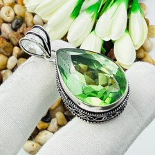 Faceted Peridot Sterling Silver Pendant, Gift For Your Loved Ones – Vintage Style Jewelry