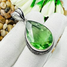 Faceted Peridot Sterling Silver Pendant, Gift For Your Loved Ones – Vintage Style Jewelry