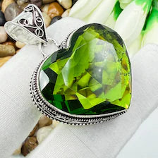 Faceted Peridot Sterling Silver Pendant, Gift For Your Loved Ones – Vintage Style Jewelry